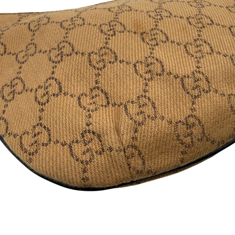 Gucci Pochette Croissant