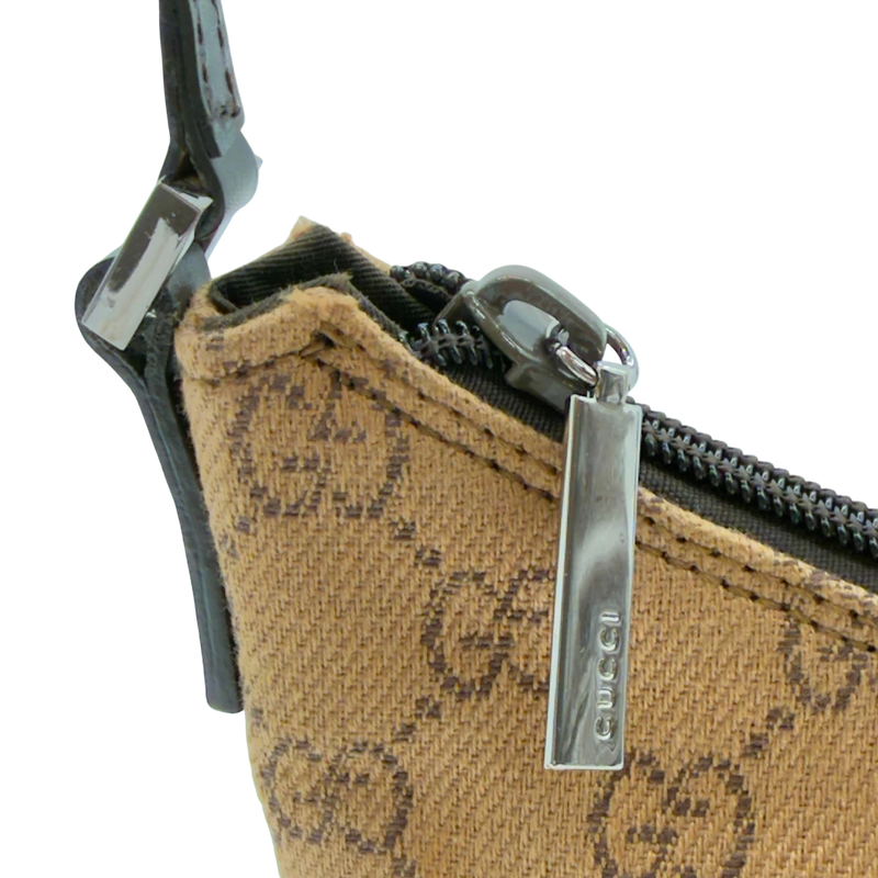 Gucci Pochette Croissant
