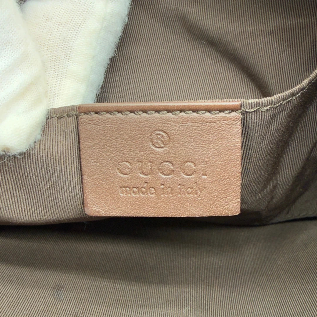 Gucci Pochette Croissant