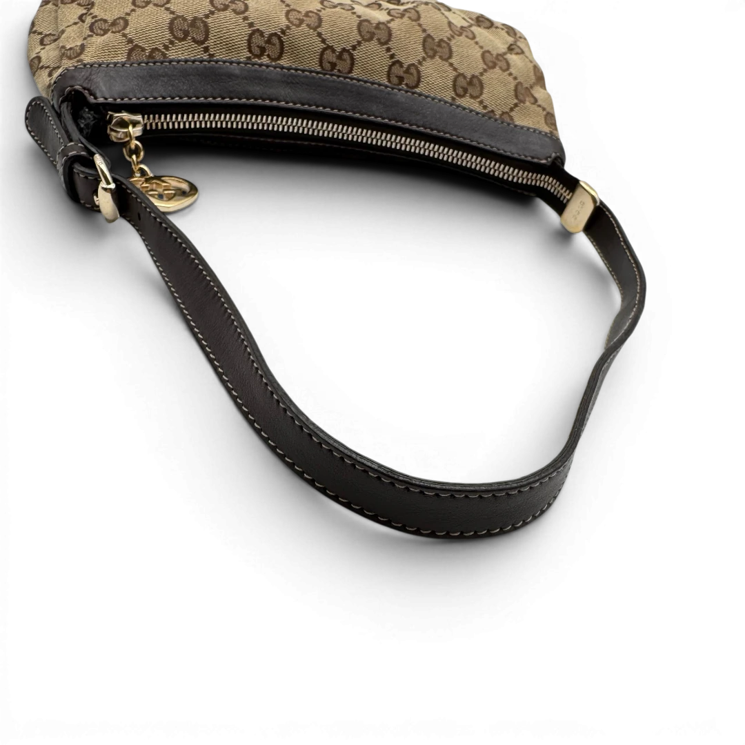 Gucci Pochette Lovely mit GG Herz