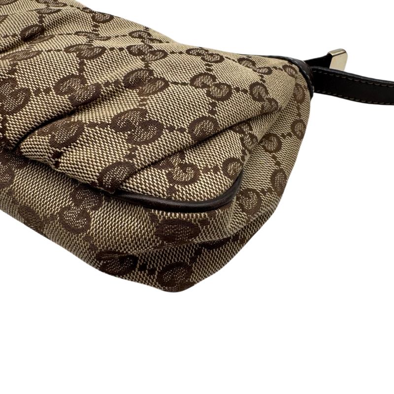 Gucci Lovely Pochette with GG Heart