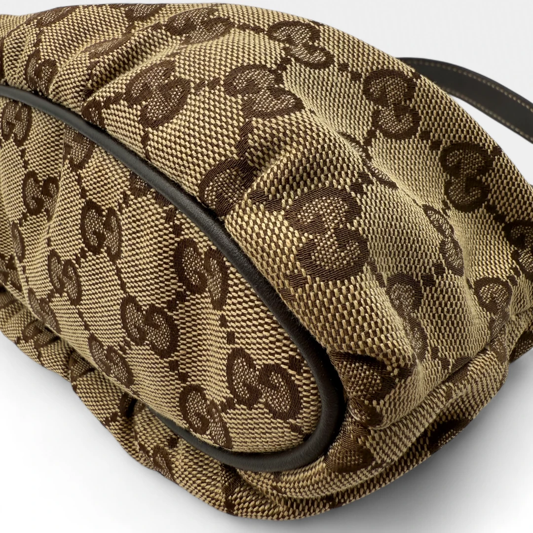 Gucci Pochette Sherry Line