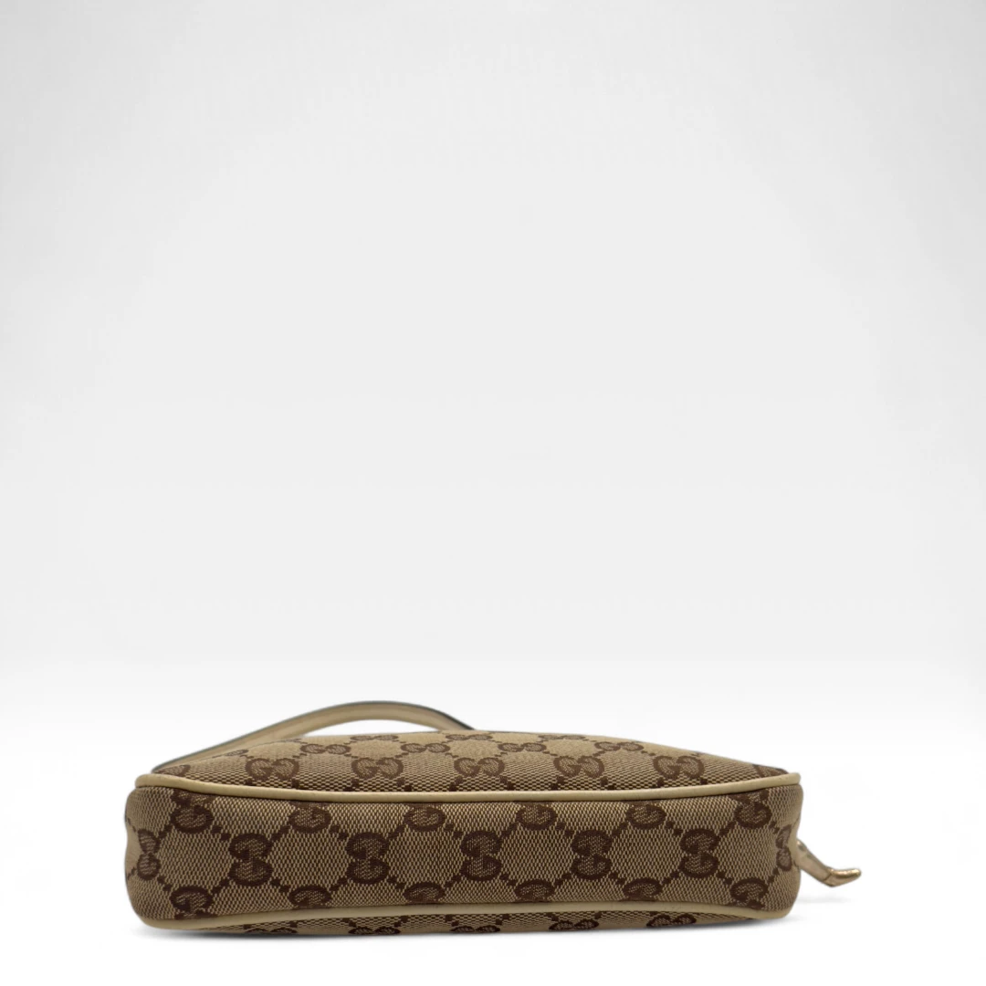 Gucci Pochette mit Charms