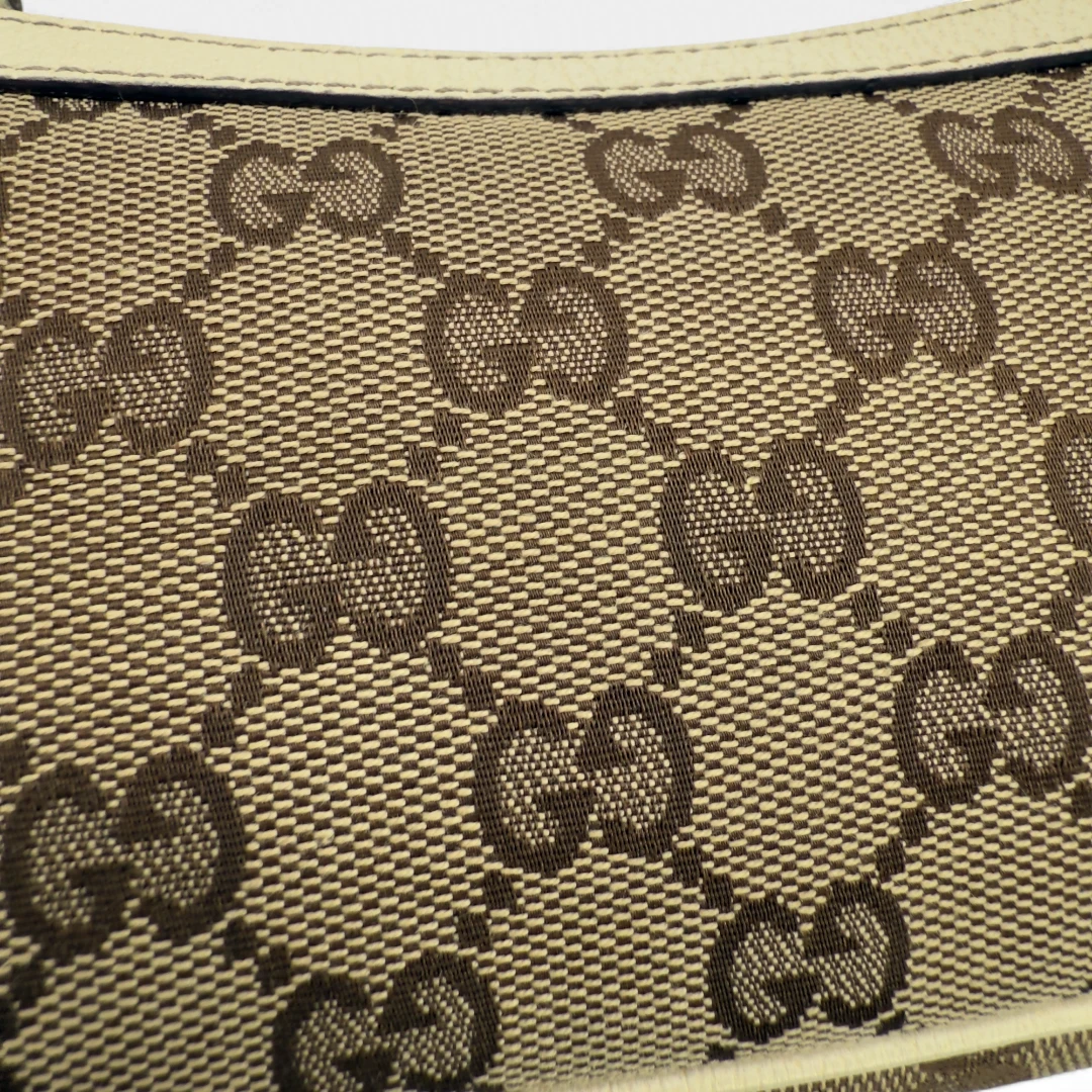 Gucci Pochette mit Charms