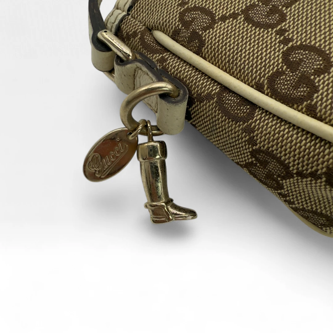 Gucci Pochette mit Charms