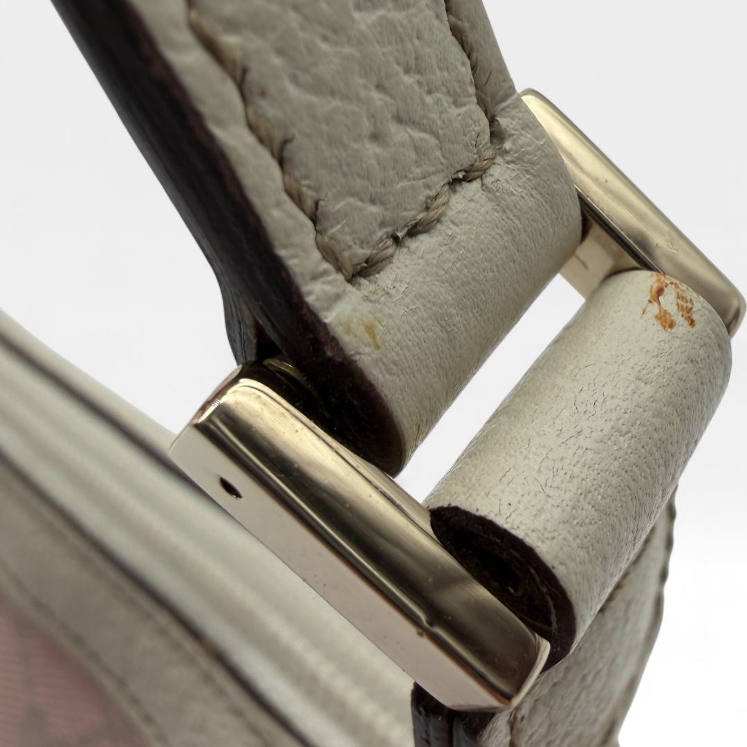 Pochette