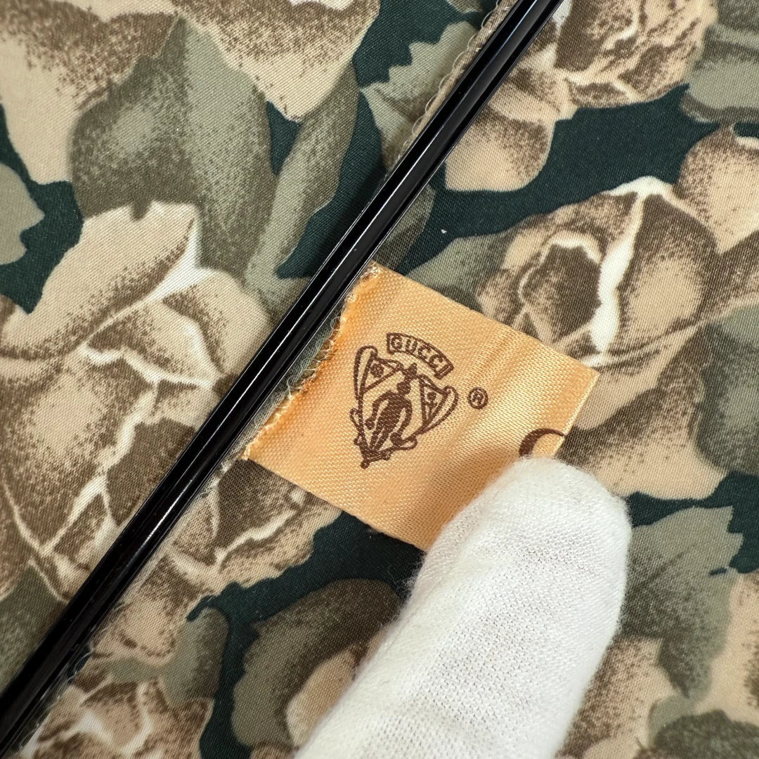 Gucci Regenschirm weiße Rosen Muster