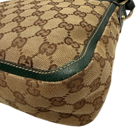 Gucci Schultertasche Abbey monogram beige – Ecken im Detail