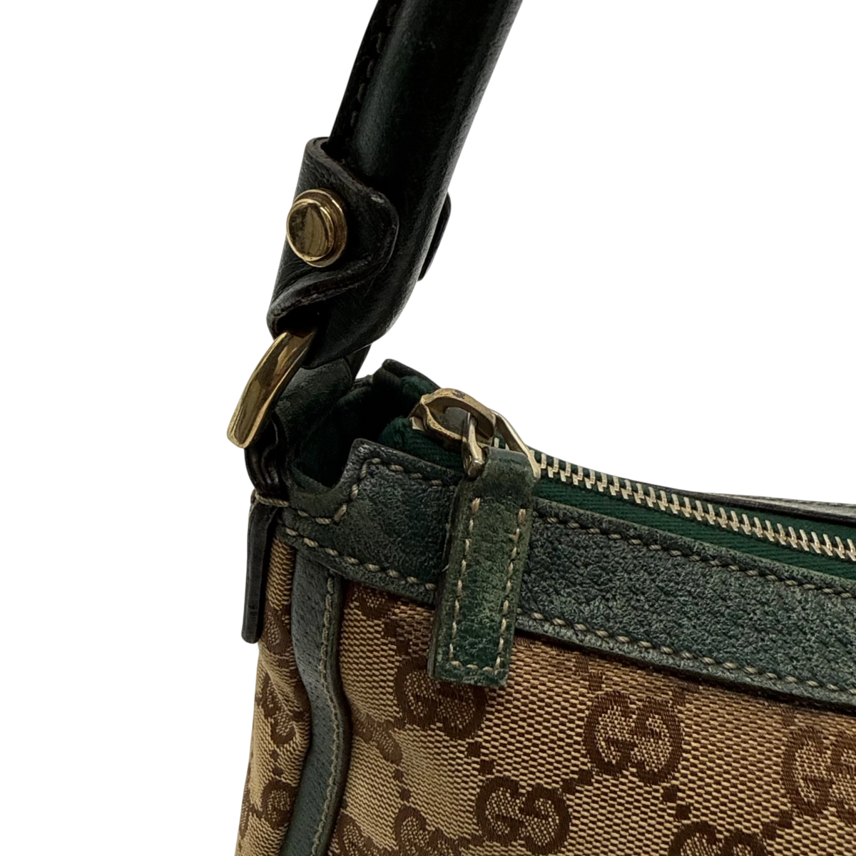 Gucci Schultertasche Abbey monogram beige – Beschläge im Detail
