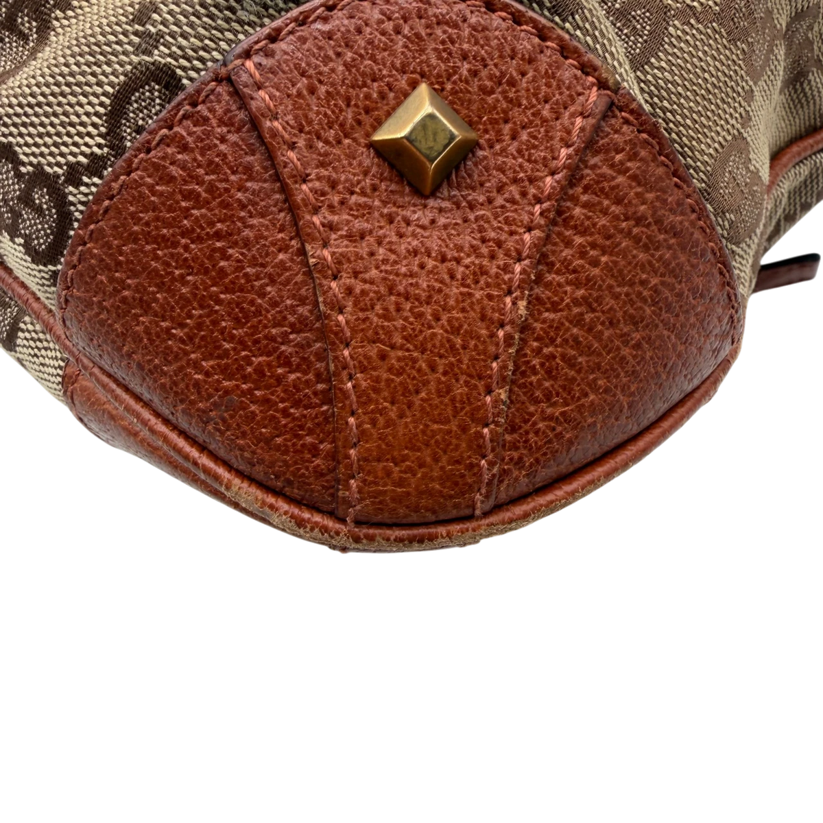 Gucci Schultertasche Bucket monogram beige – Ecken im Detail