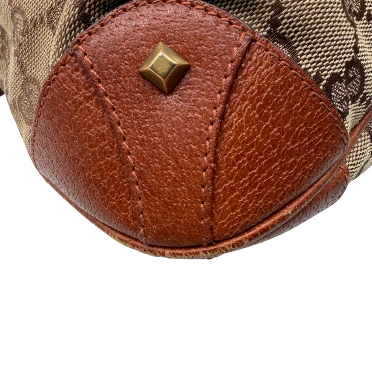 Gucci Schultertasche Bucket monogram beige – Ecken im Detail