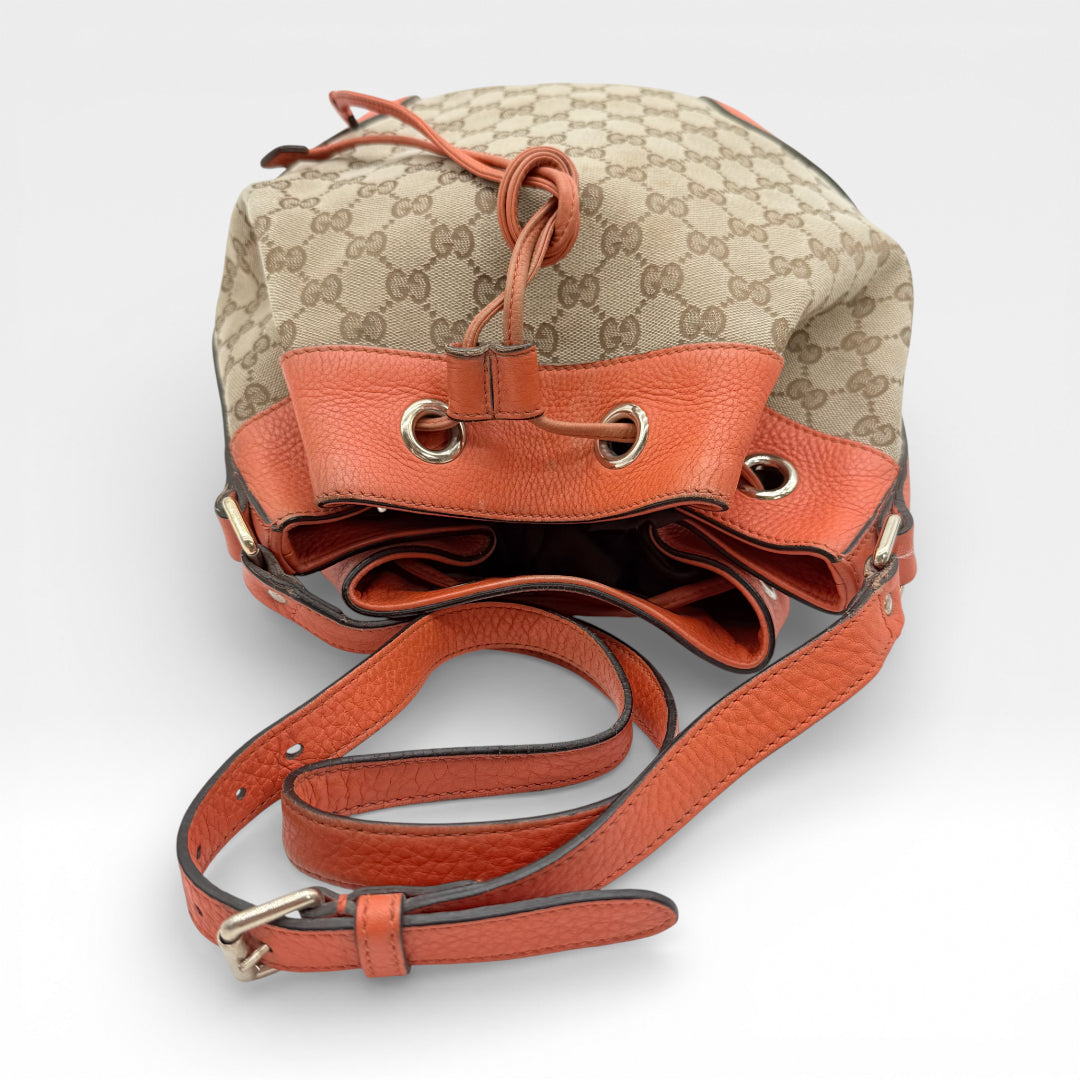 Schultertasche Bucket