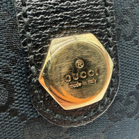 Gucci Schultertasche Charmy Boston monogram schwarz – Prägung im Detail