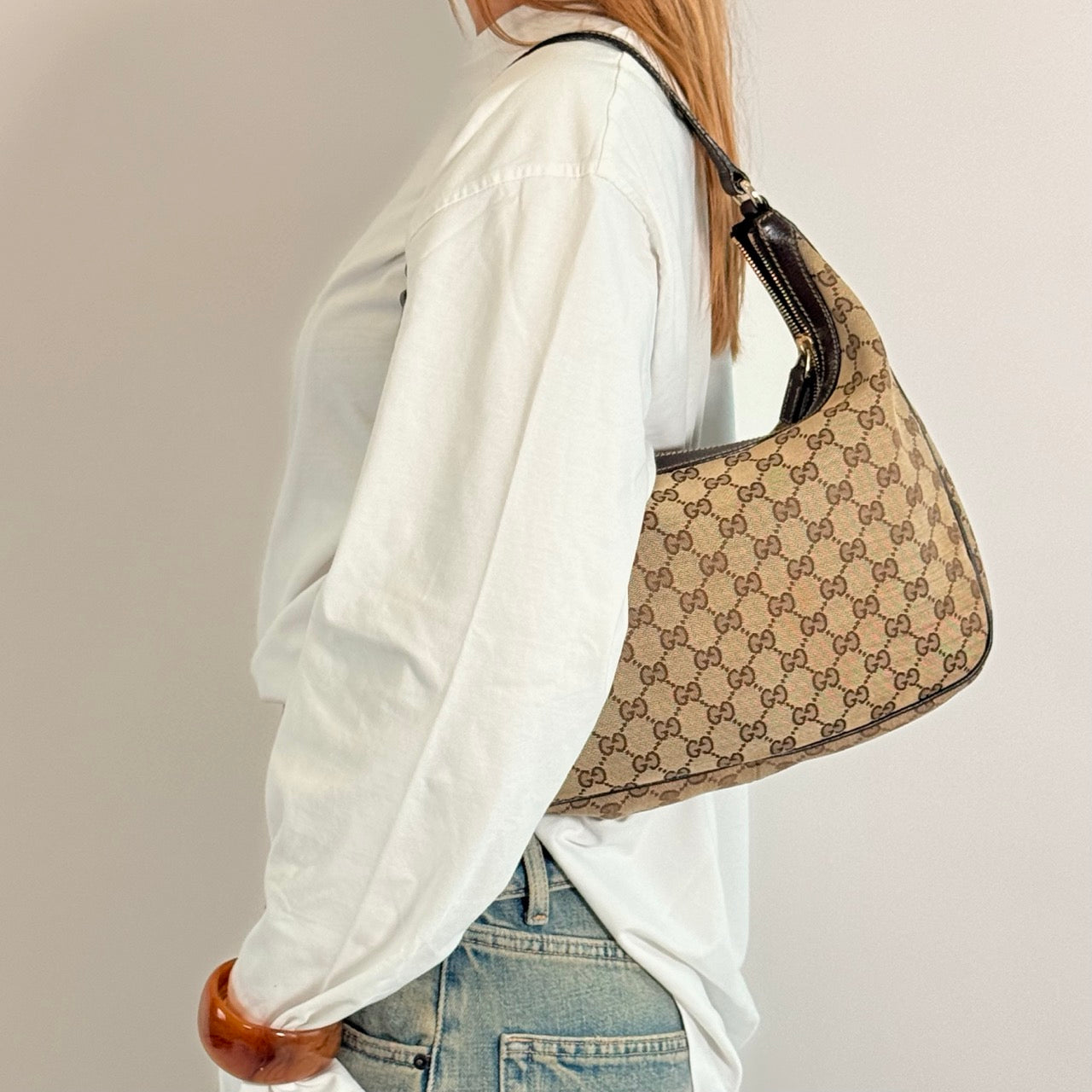 Gucci Schultertasche Charmy Eclipse Hobo monogram beige