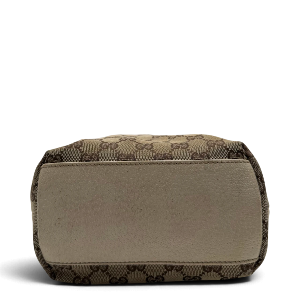 Gucci Schultertasche Charmy Mini Shopper monogram beige – Unterseite