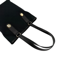Gucci Schultertasche Charmy Mini Shopper monogram schwarz – Schulterriemen im Detail