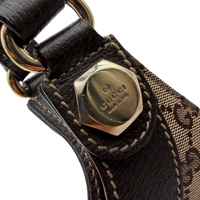 Gucci Schultertasche Charmy monogram beige