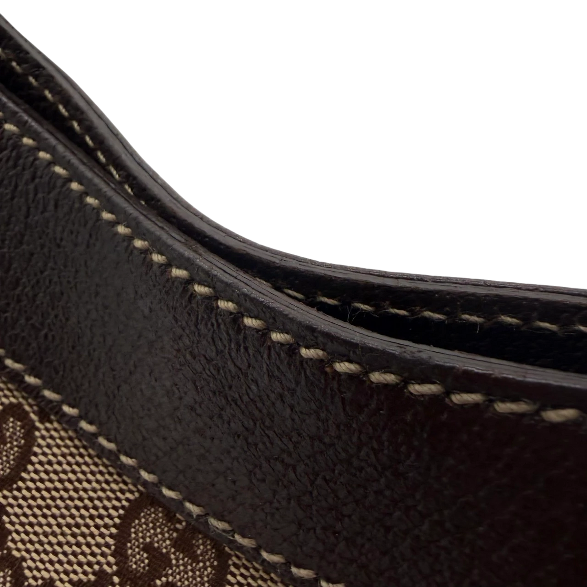 Gucci Schultertasche Charmy monogram beige