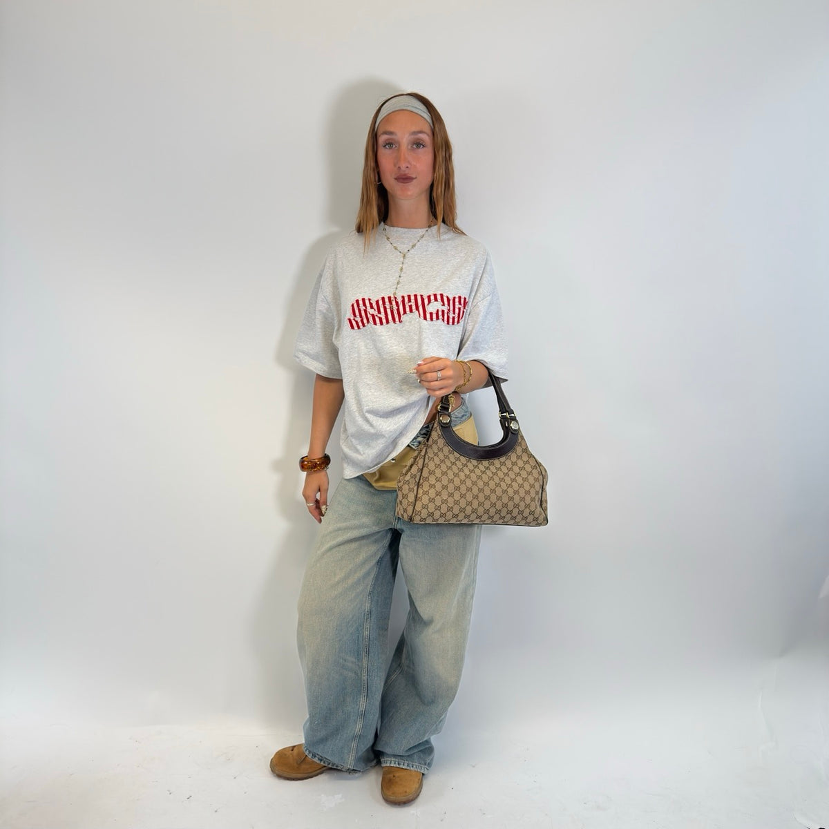 Gucci Schultertasche Charmy monogram beige