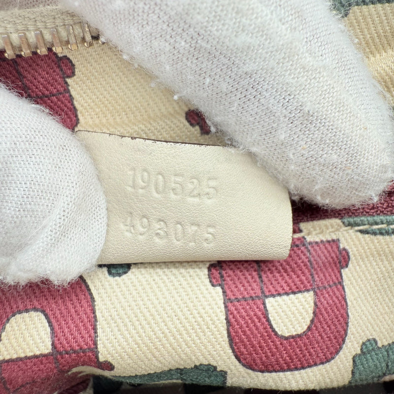 Gucci D-Ring Medium Shoulder Bag