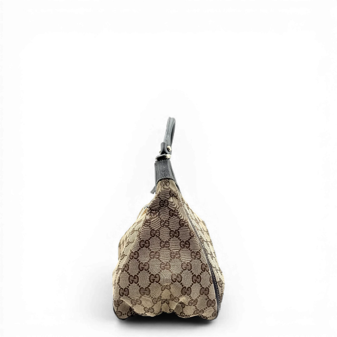 Borsa a tracolla con anello a D grande