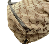 Borsa a tracolla con anello a D grande