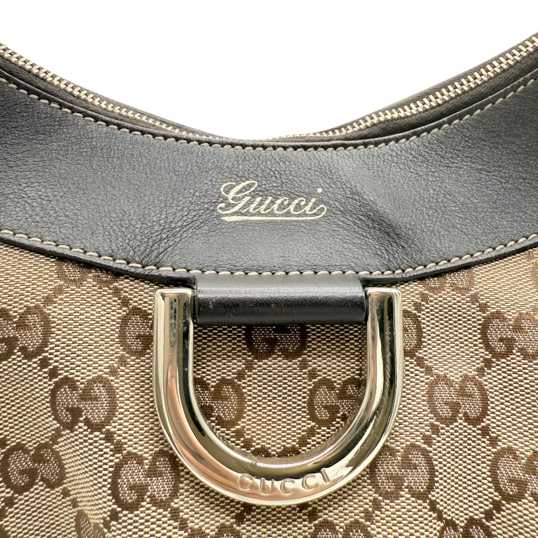 Borsa a tracolla con anello a D grande