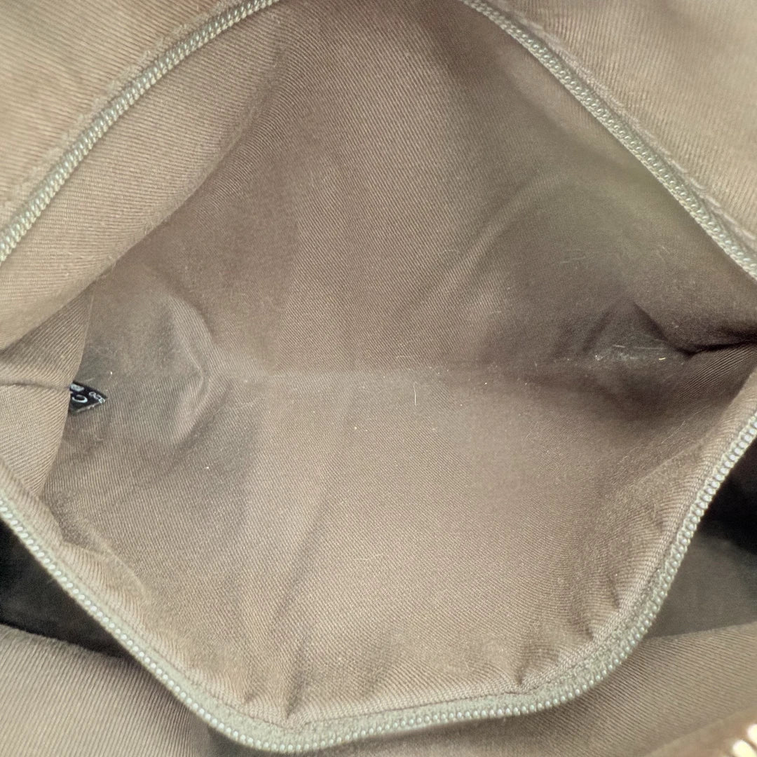 Borsa a tracolla con anello a D grande