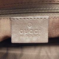 Gucci Schultertasche D-Ring monogram beige – Prägung im Detail
