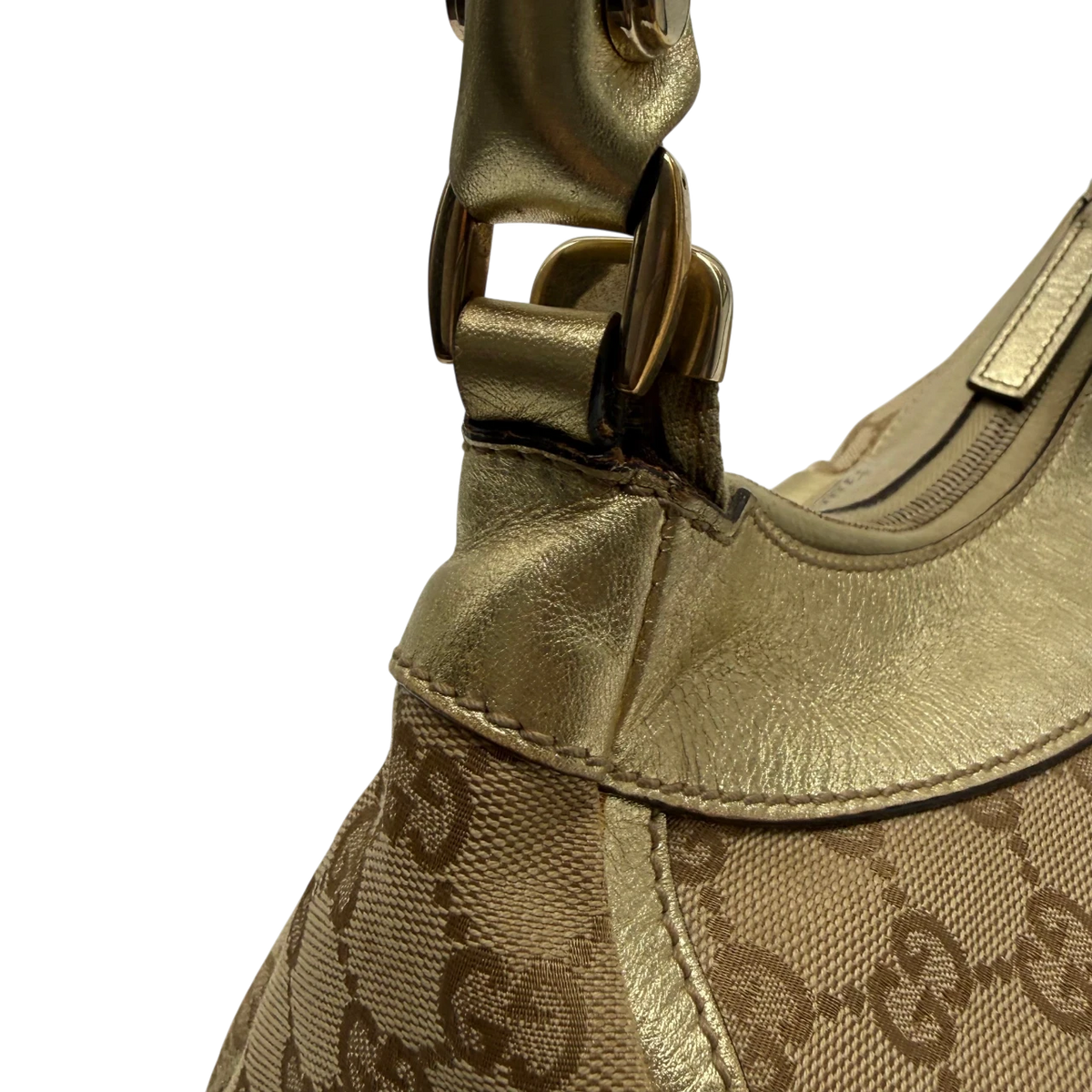 Gucci Schultertasche D-Ring monogram beige – Beschläge im Detail