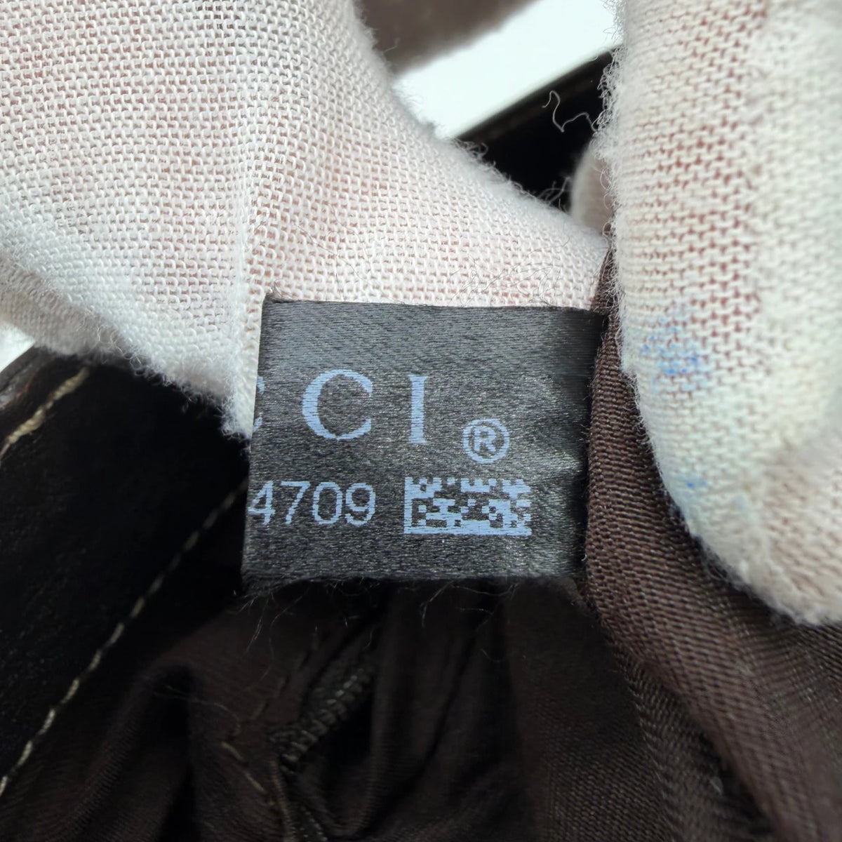 Gucci Schultertasche GG Web Hobo monogram beige – Seriennummer im Detail