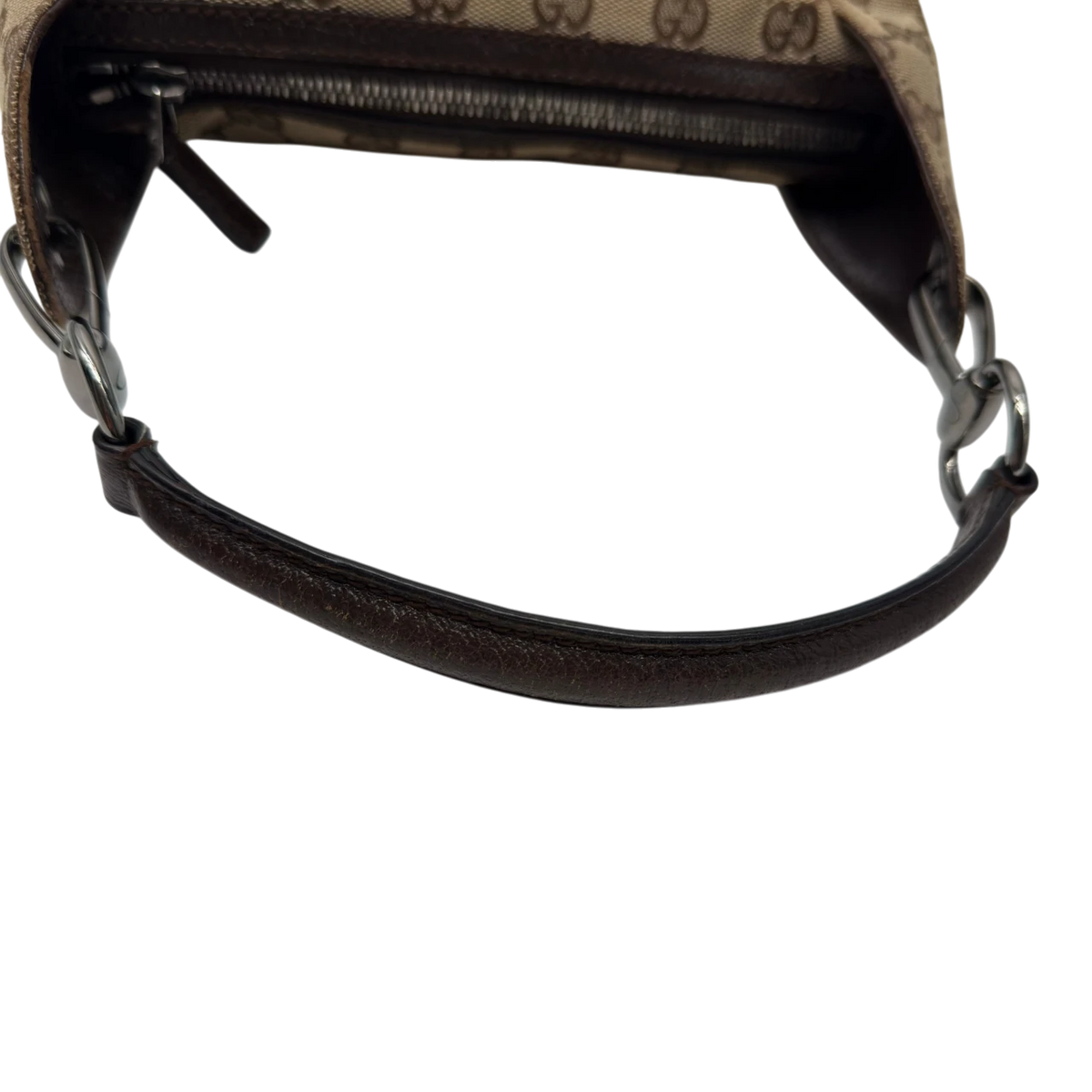 Gucci Schultertasche Hobo monogram beige – Schulterriemen im Detail