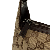 Gucci Schultertasche Hobo monogram beige – Beschläge im Detail