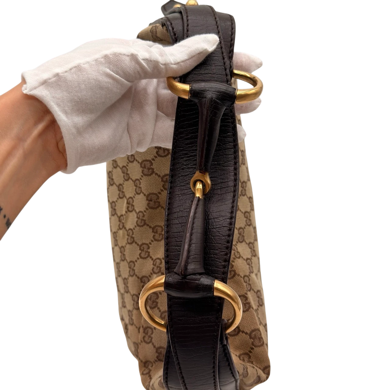 Gucci Schultertasche Horsebit Hobo large monogram beige