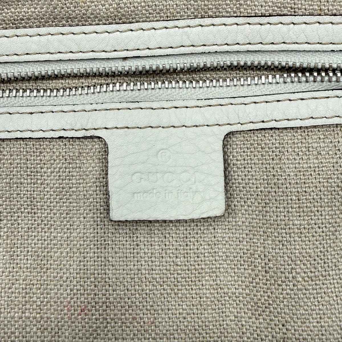 Gucci Schultertasche Icon Bit monogram beige