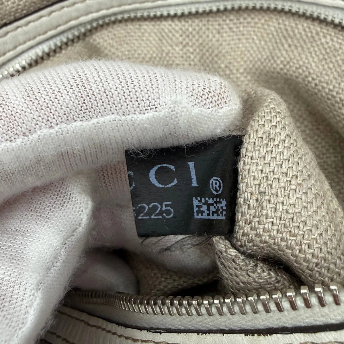 Gucci Schultertasche Icon Bit monogram beige