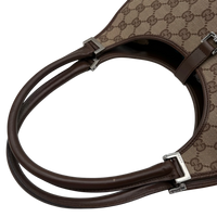 Gucci Schultertasche Jackie monogram beige – Schulterriemen im Detail