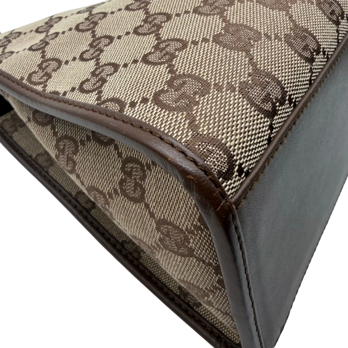 Gucci Schultertasche Jackie monogram beige – Ecken im Detail
