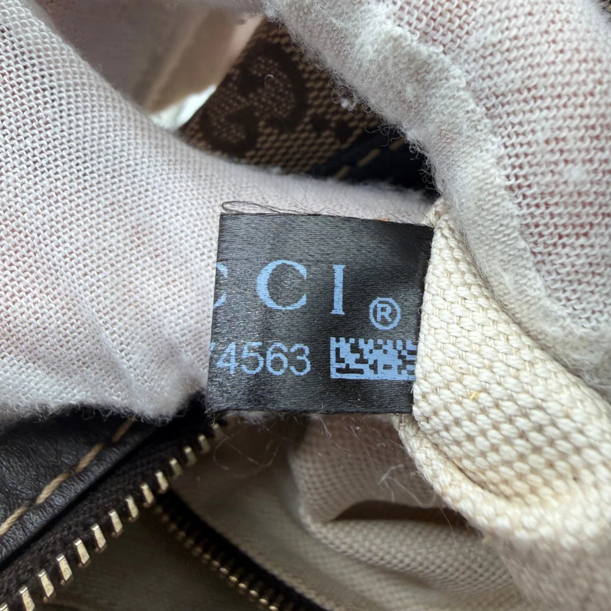 Gucci Schultertasche Lovely Hobo monogram beige – Seriennummer im Detail