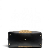 Gucci Schultertasche Lovely Hobo monogram beige – Unterseite