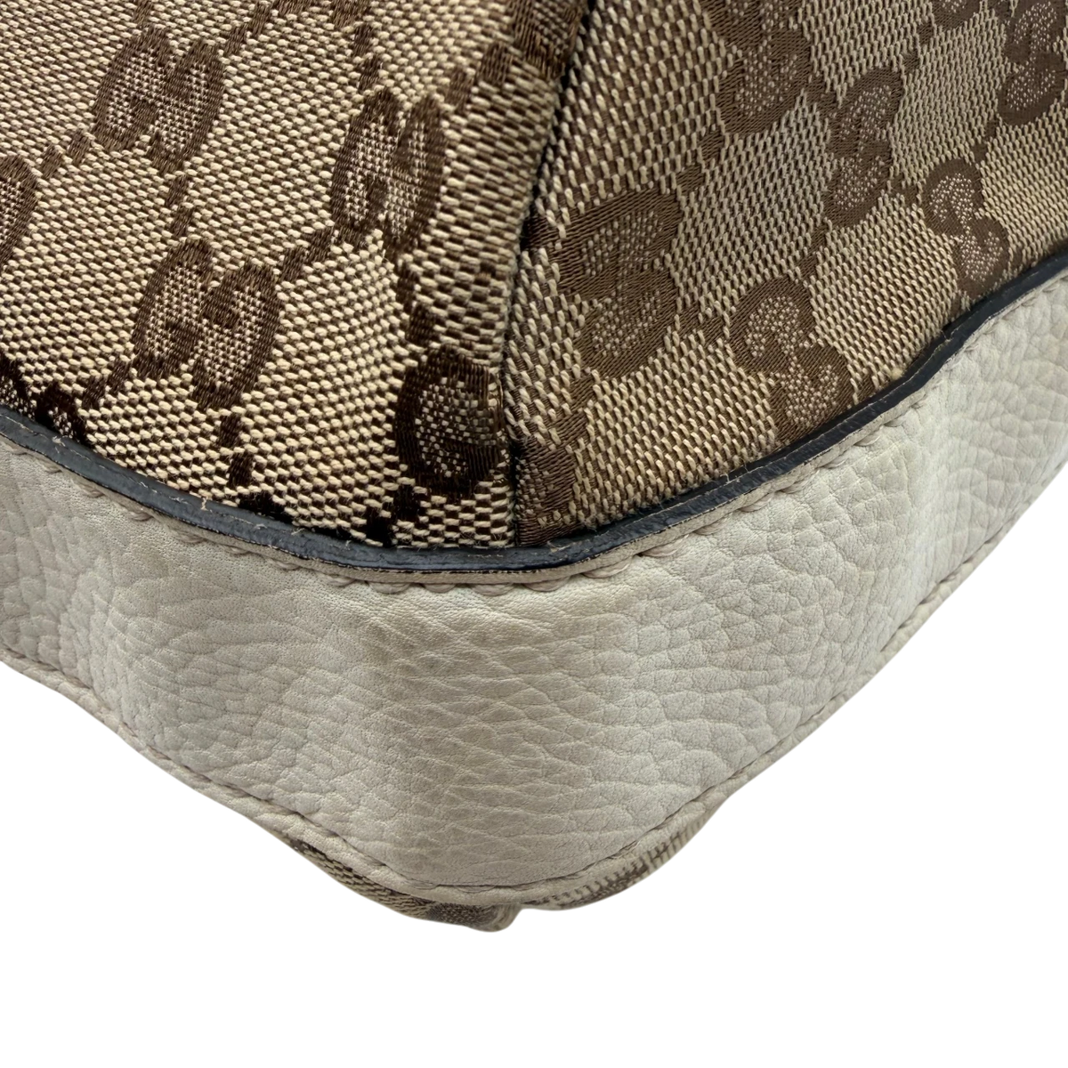 Gucci Schultertasche Marrakech Hobo monogram beige – Ecken im Detail