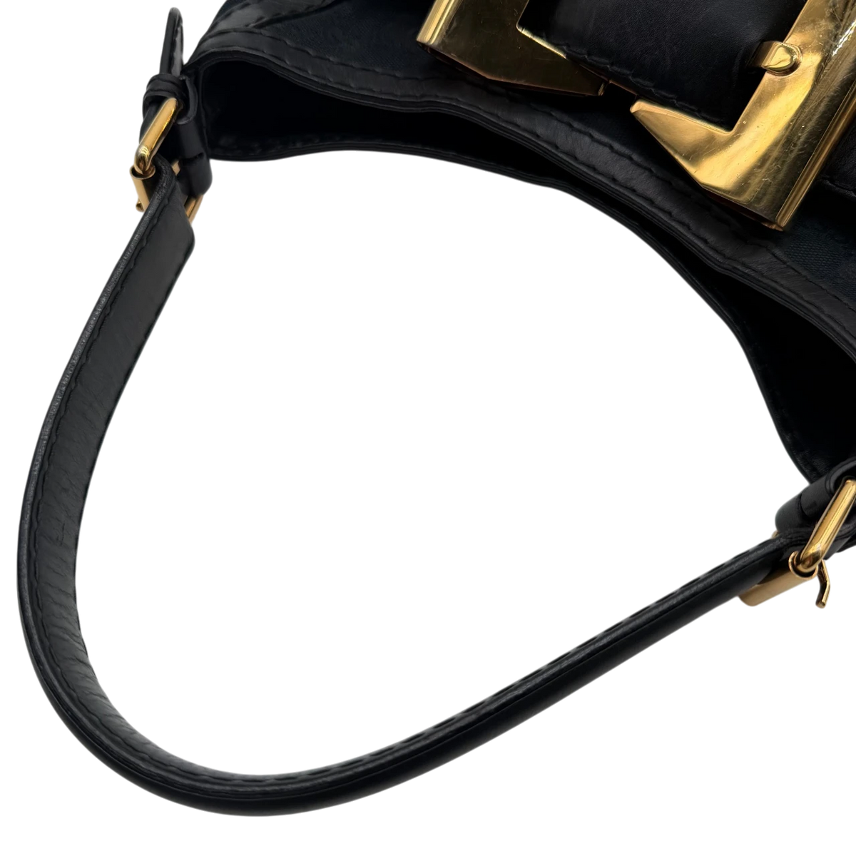 Gucci Schultertasche Queen Dialux Hobo monogram schwarz – Henkel im Detail