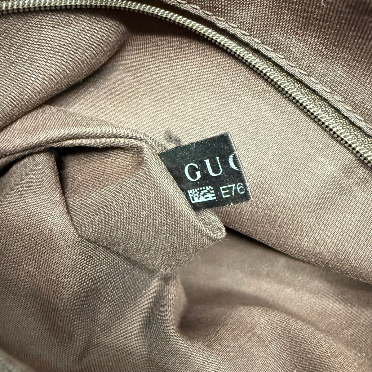 Gucci Schultertasche Sukey One monogram beige