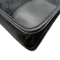 Gucci Schultertasche monogram schwarz – Ecken im Detail
