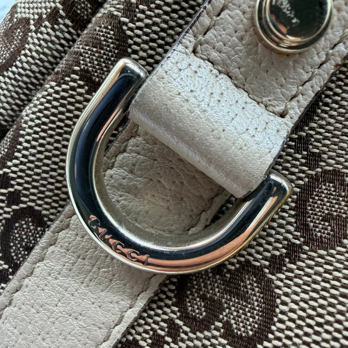 Gucci Shopper Abbey monogram beige – Beschläge im Detail