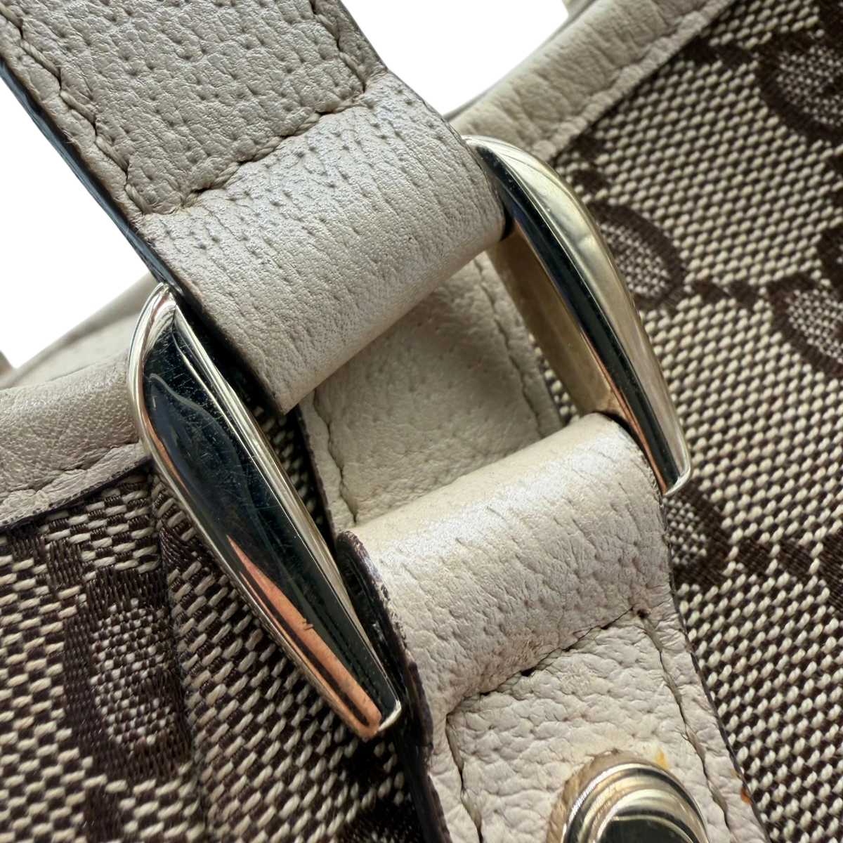 Gucci Shopper Abbey monogram beige – Beschläge im Detail