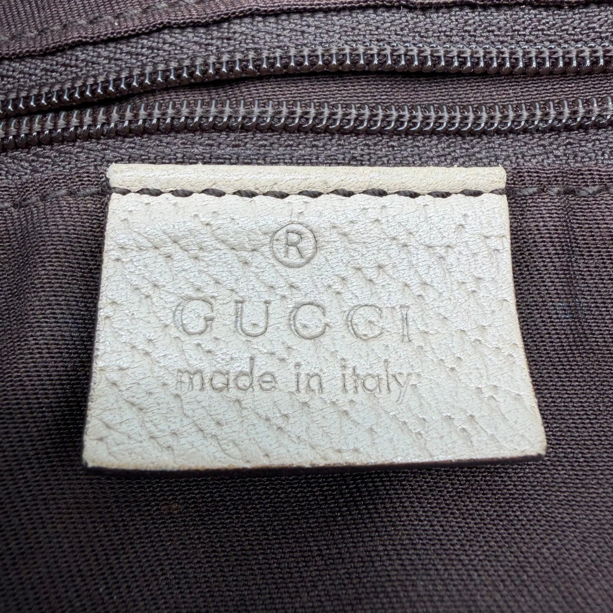 Gucci Shopper Abbey monogram beige – Innenetikett im Detail