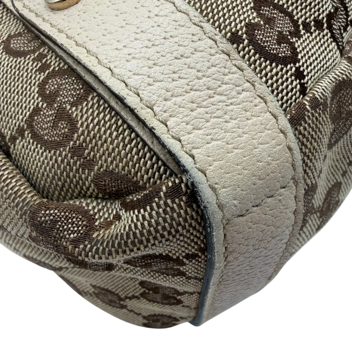 Gucci Shopper Abbey monogram beige – Ecken im Detail
