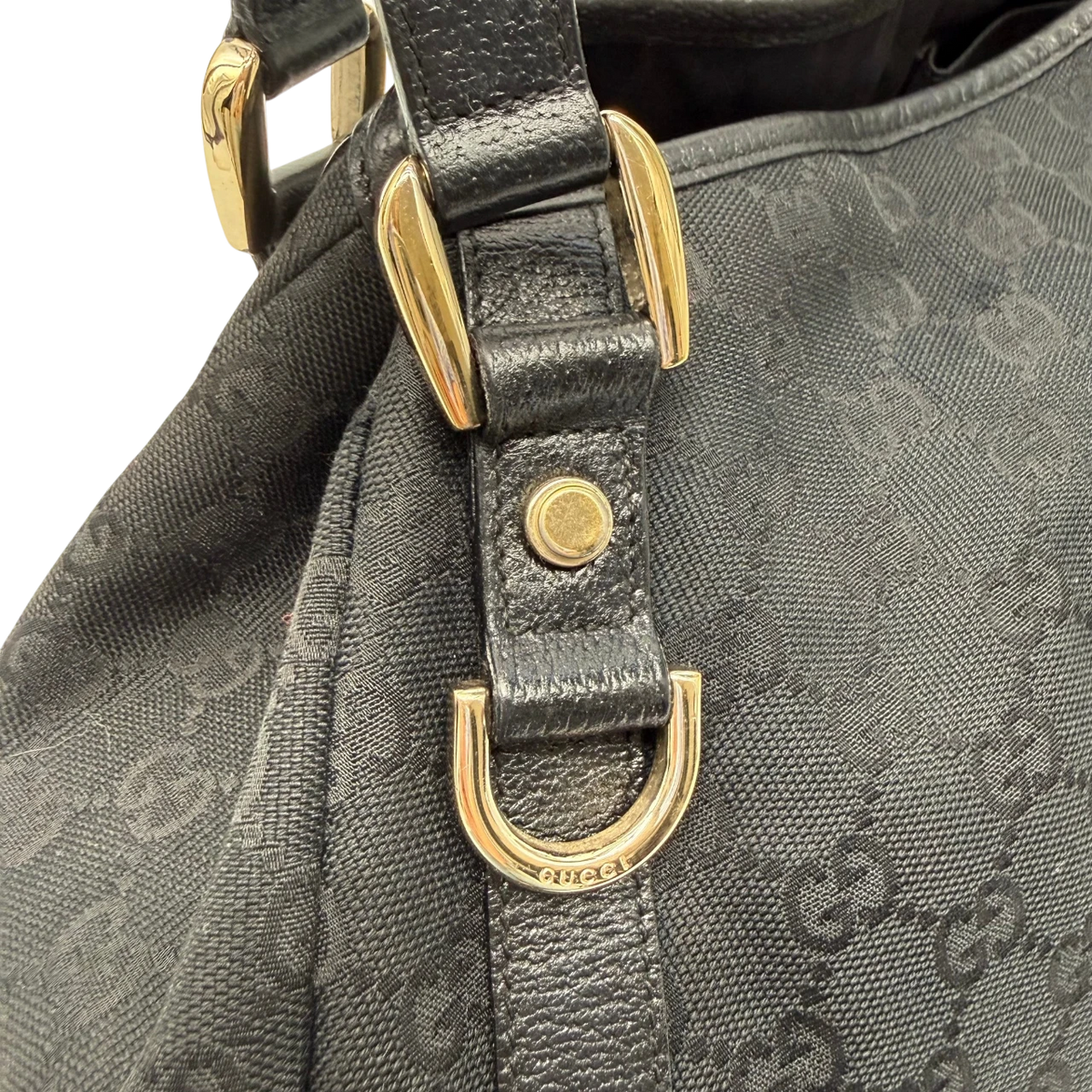 Gucci Shopper Abbey monogram schwarz – Beschläge im Detail