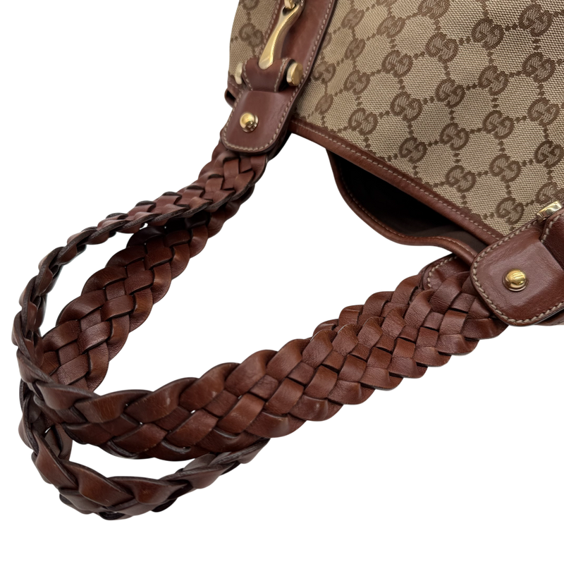 Shopper Pelham